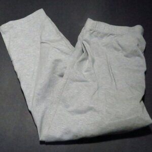 NEW Heather Gray Capri Leggings